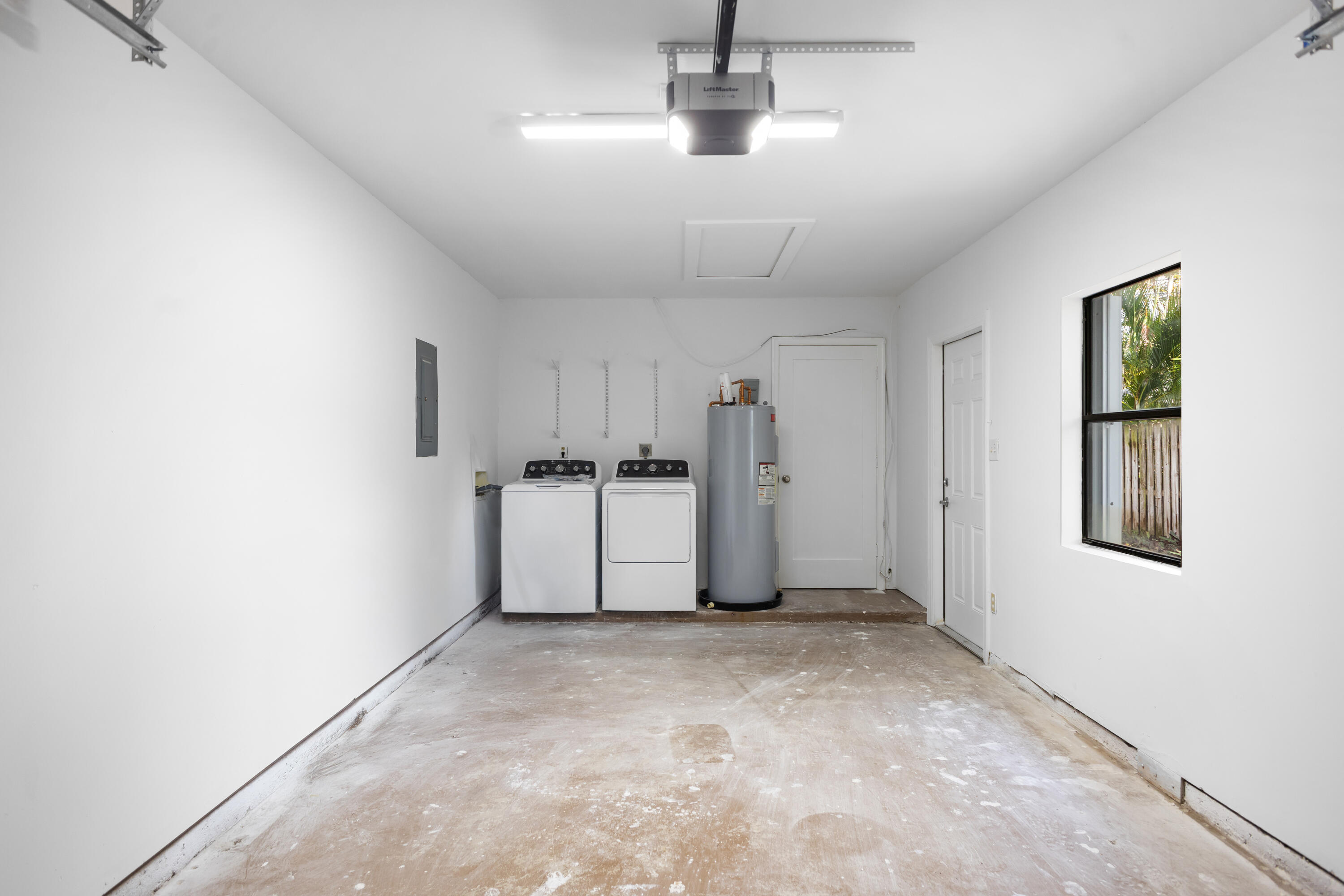 227 West Riverside Drive Jupiter, FL 33469 - Photo 22 of 22 Garage