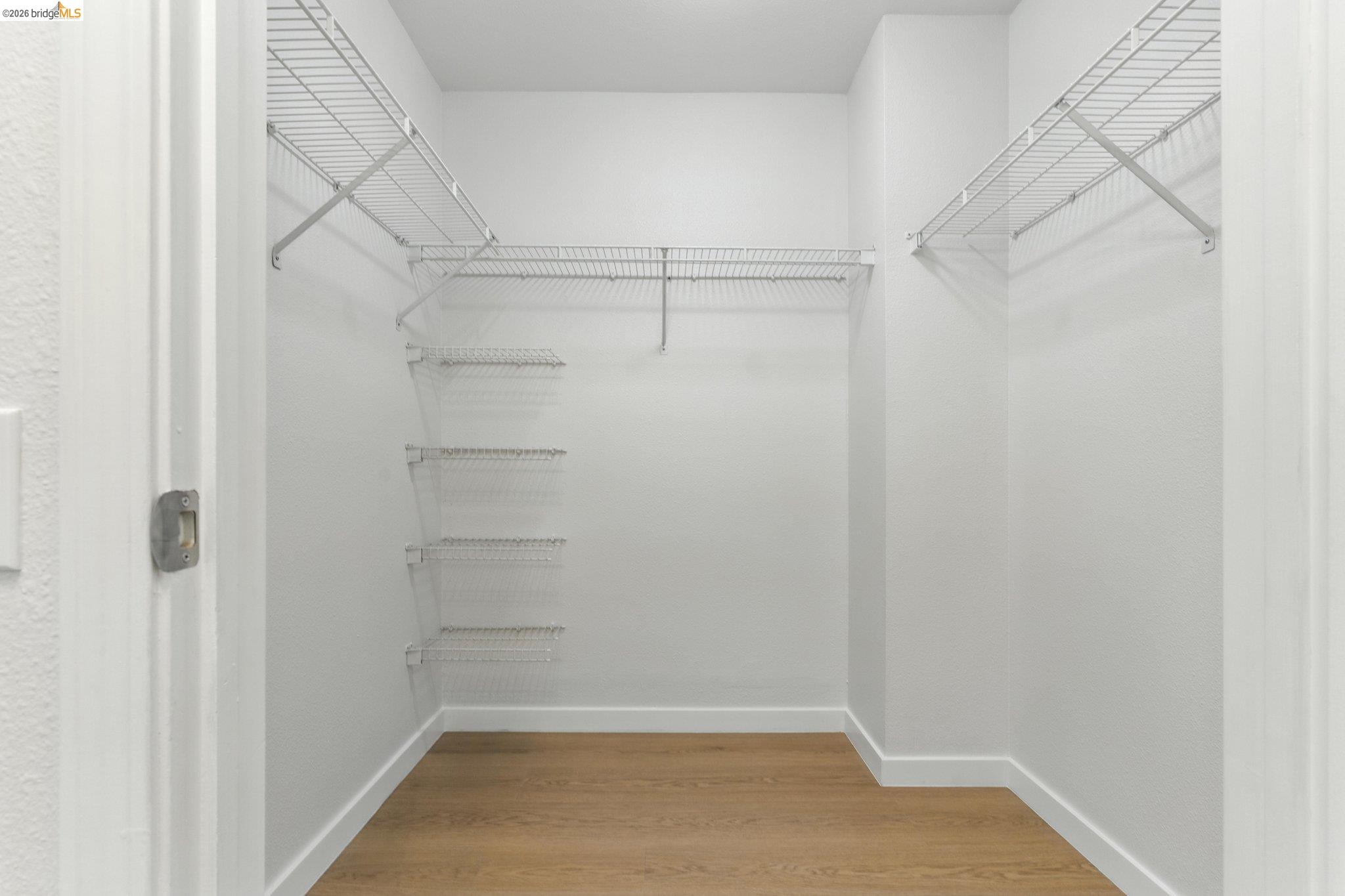 555 10th Street, Unit 201 Oakland, CA 94607 - Photo 23 of 35