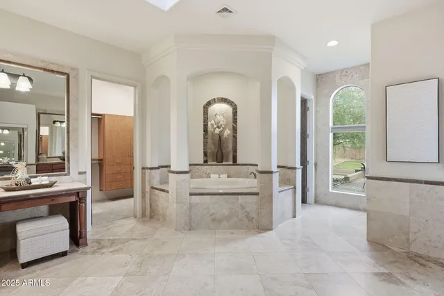 $1,600,000 | 6355 East Barwick Drive, Cave Creek, AZ 85331