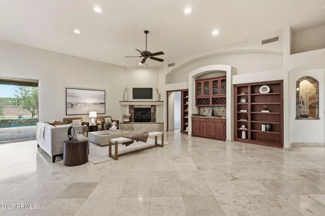 $1,600,000 | 6355 East Barwick Drive, Cave Creek, AZ 85331