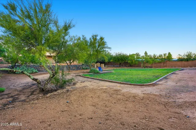 $1,600,000 | 6355 East Barwick Drive, Cave Creek, AZ 85331