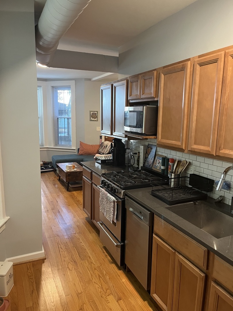 1227 North Cleaver Street, Unit GF Chicago, IL 60642 - Photo 6 of 12