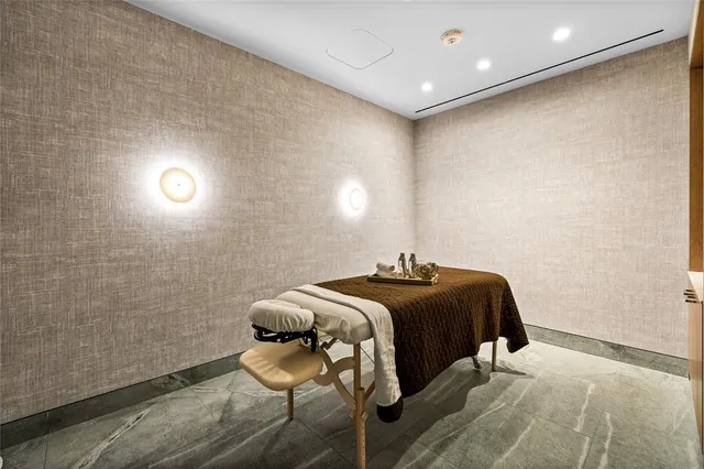 $5,595,000 | 1747 Leonard Street, Unit 1901, Dallas, TX 75201