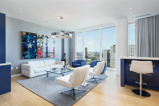 $5,595,000 | 1747 Leonard Street, Unit 1901, Dallas, TX 75201