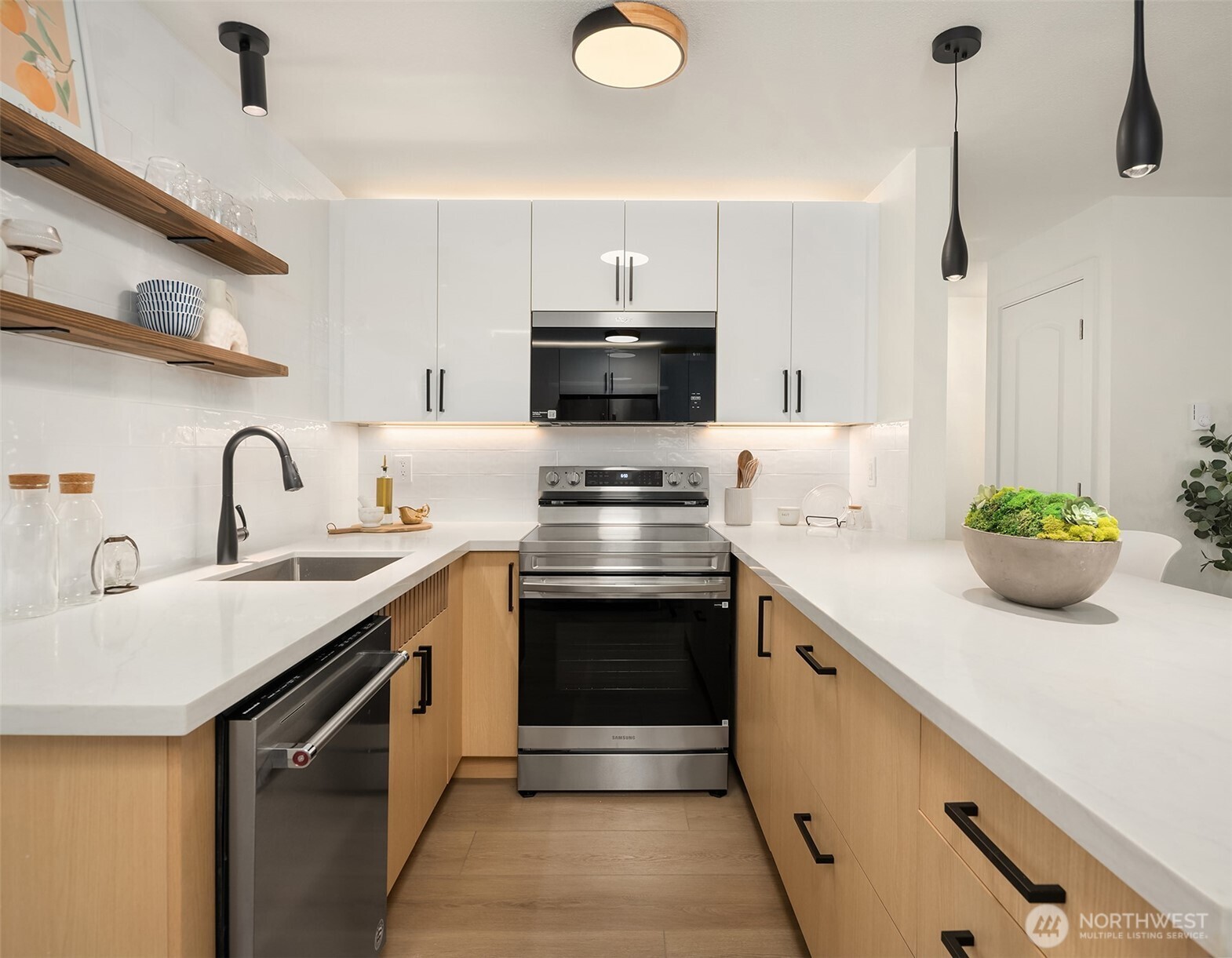 3105 South Hudson Street Seattle, WA 98108 - Photo 4 of 26