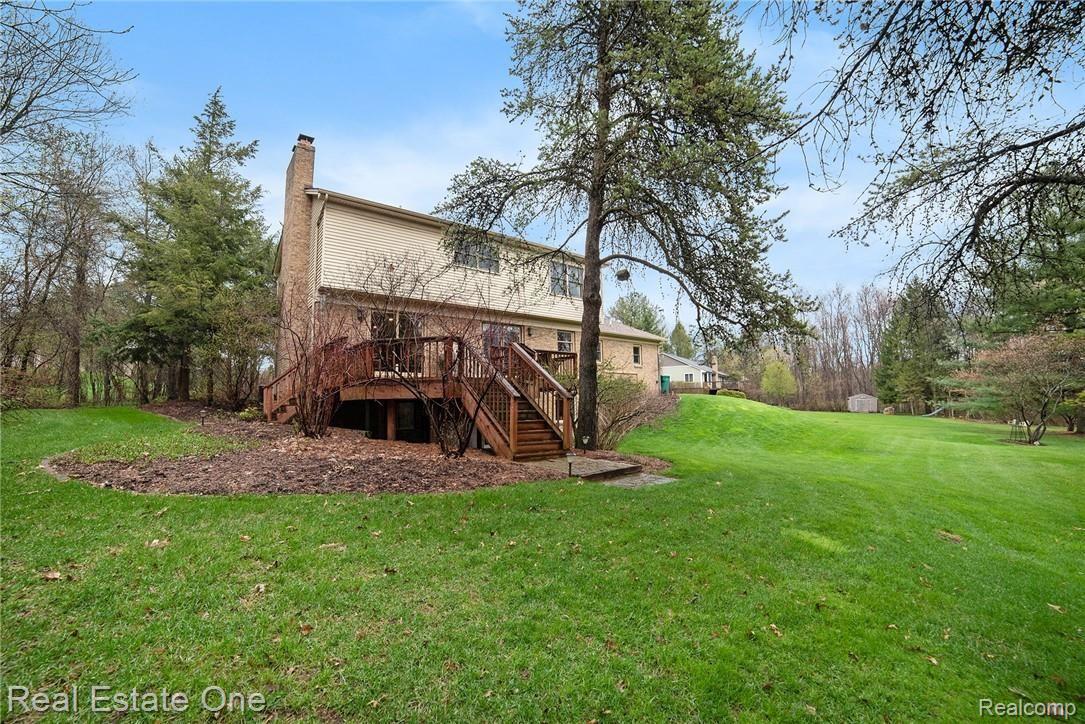 3510 Landview Drive Rochester, MI 48306 - Photo 48 of 50 DSC_6625-1.jpg