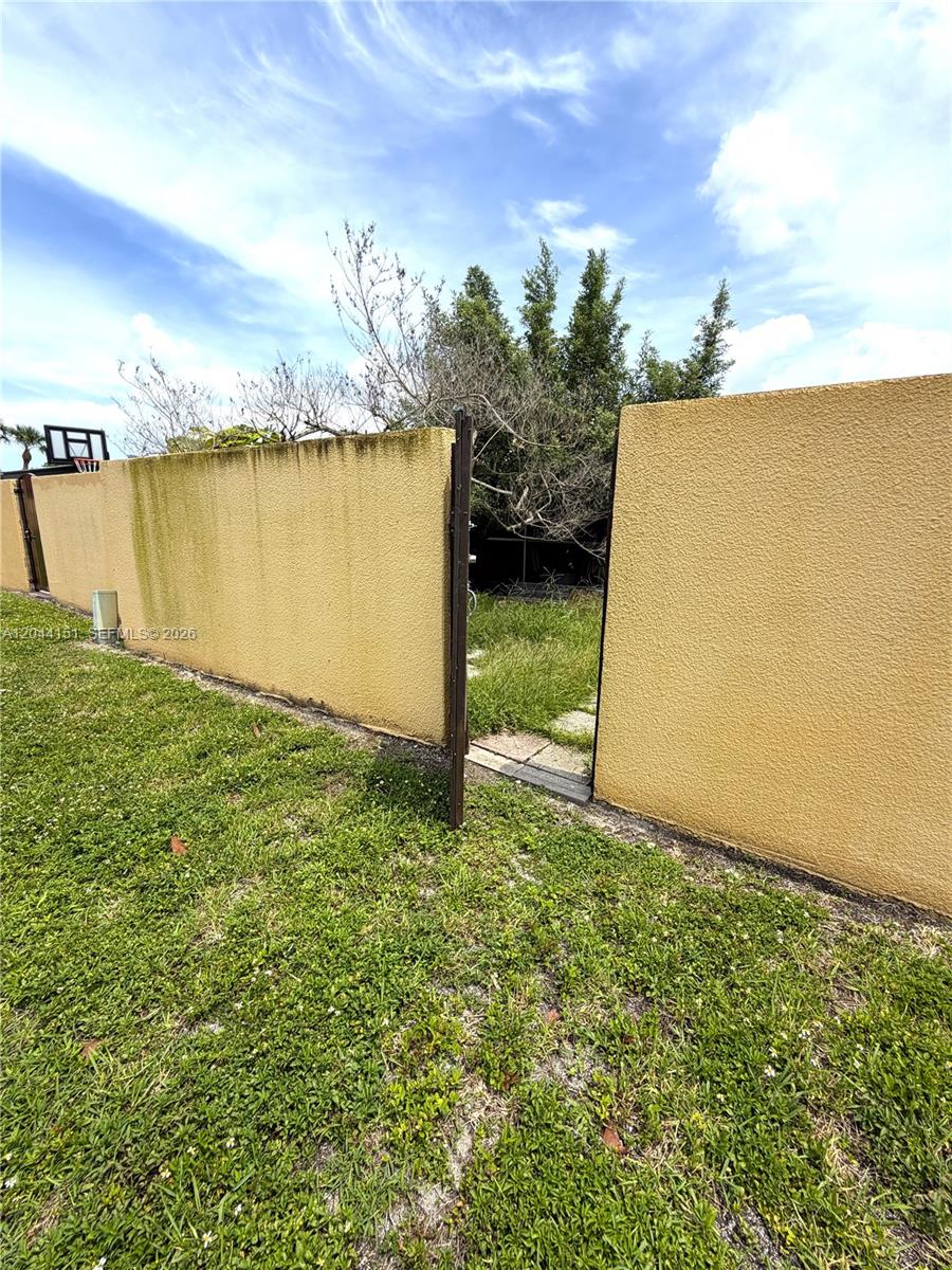 14725 Southwest 86th Lane Miami, FL 33193 - Photo 31 of 32