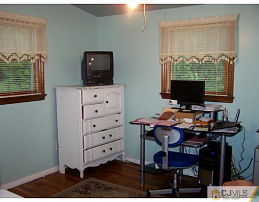 5 Rittner Lane Old Bridge, NJ 08857 - Photo 18 of 21 Gallery Image 18