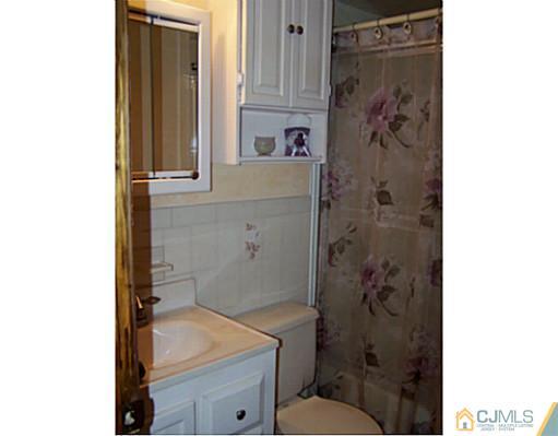 5 Rittner Lane Old Bridge, NJ 08857 - Photo 19 of 21 Gallery Image 19