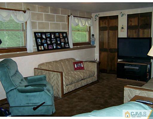 5 Rittner Lane Old Bridge, NJ 08857 - Photo 20 of 21 Gallery Image 20