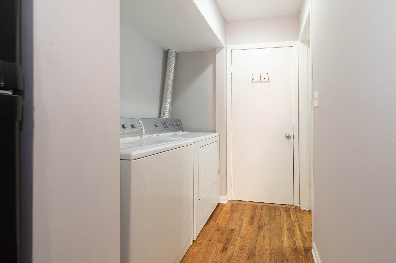 266 Butternut Lane Streamwood, IL 60107 - Photo 8 of 19 a view of utility room