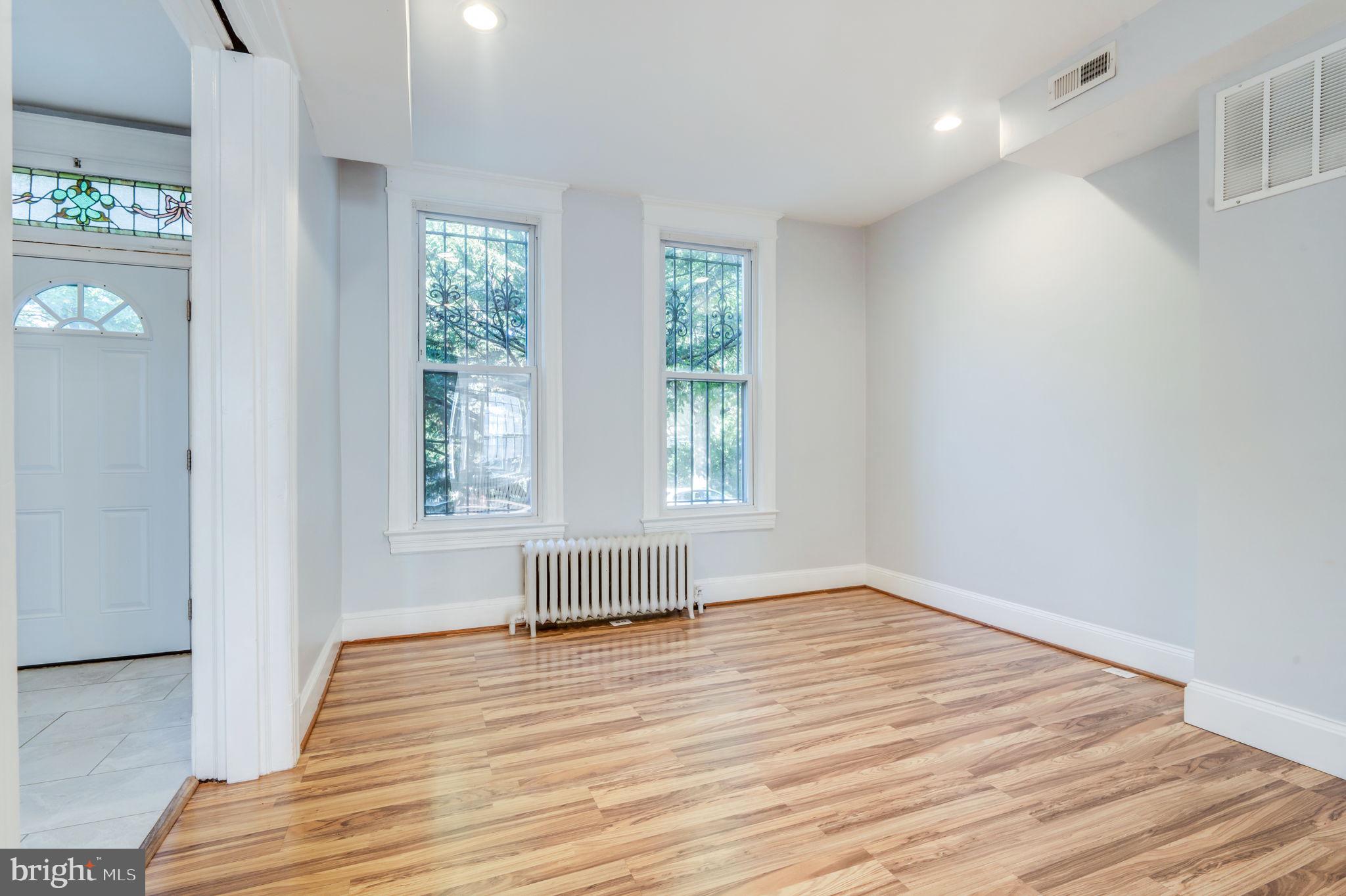 104 15th Street Southeast, Unit A Washington, DC 20003 - Photo 6 of 20