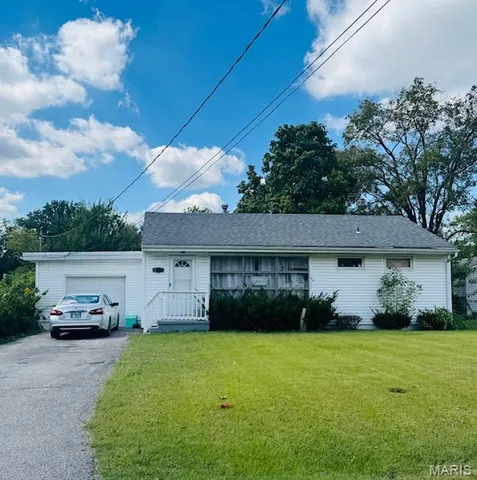 $106,999 | 109 Cascade Drive, Belleville, IL 62223