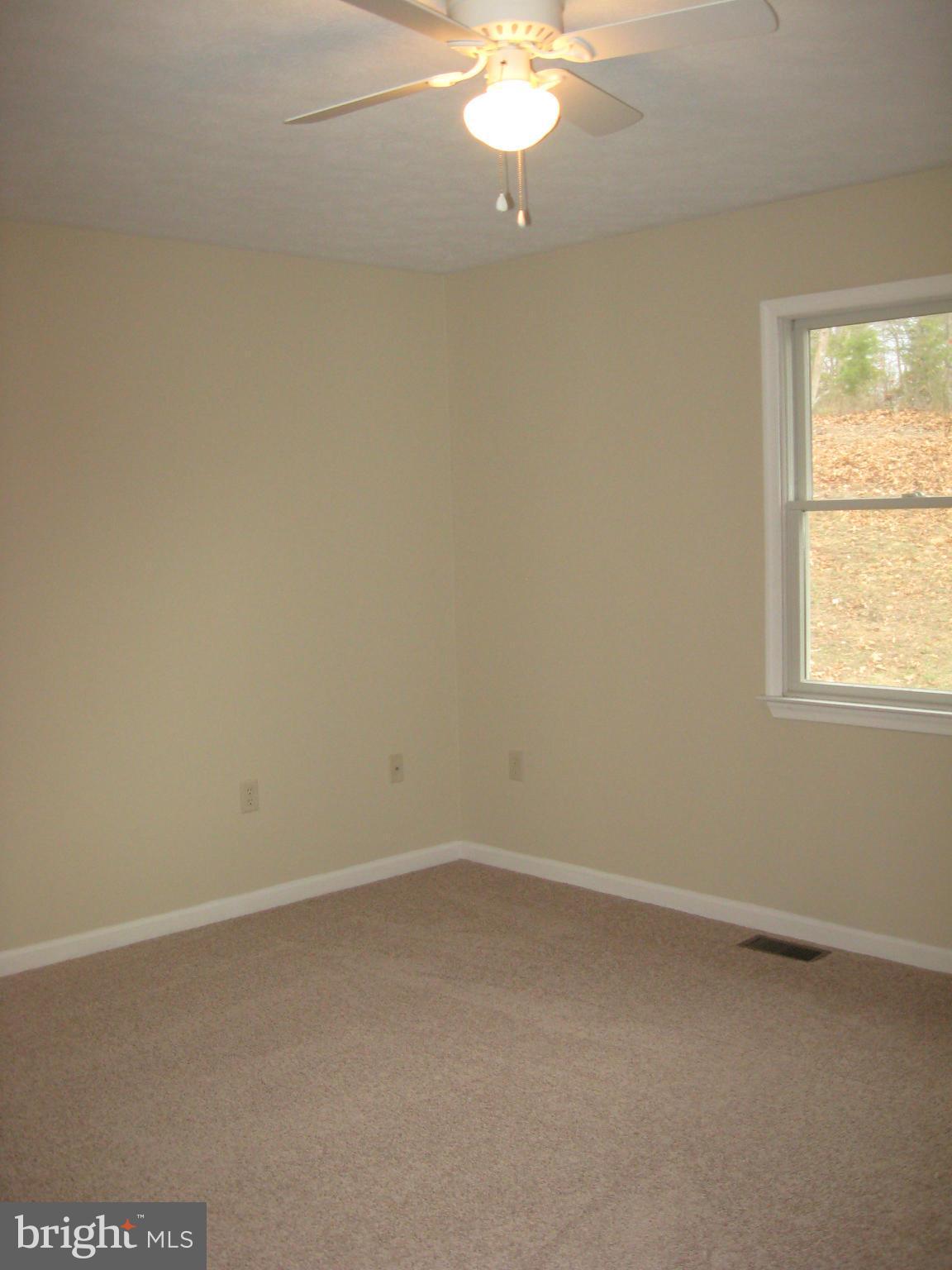 407 Ridge View Drive Berkeley Springs, WV 25411 - Photo 22 of 30 Bedroom
