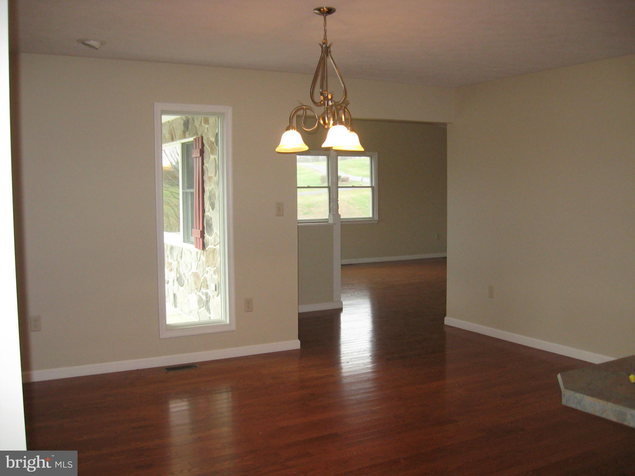 407 Ridge View Drive Berkeley Springs, WV 25411 - Photo 8 of 30 Dining Room