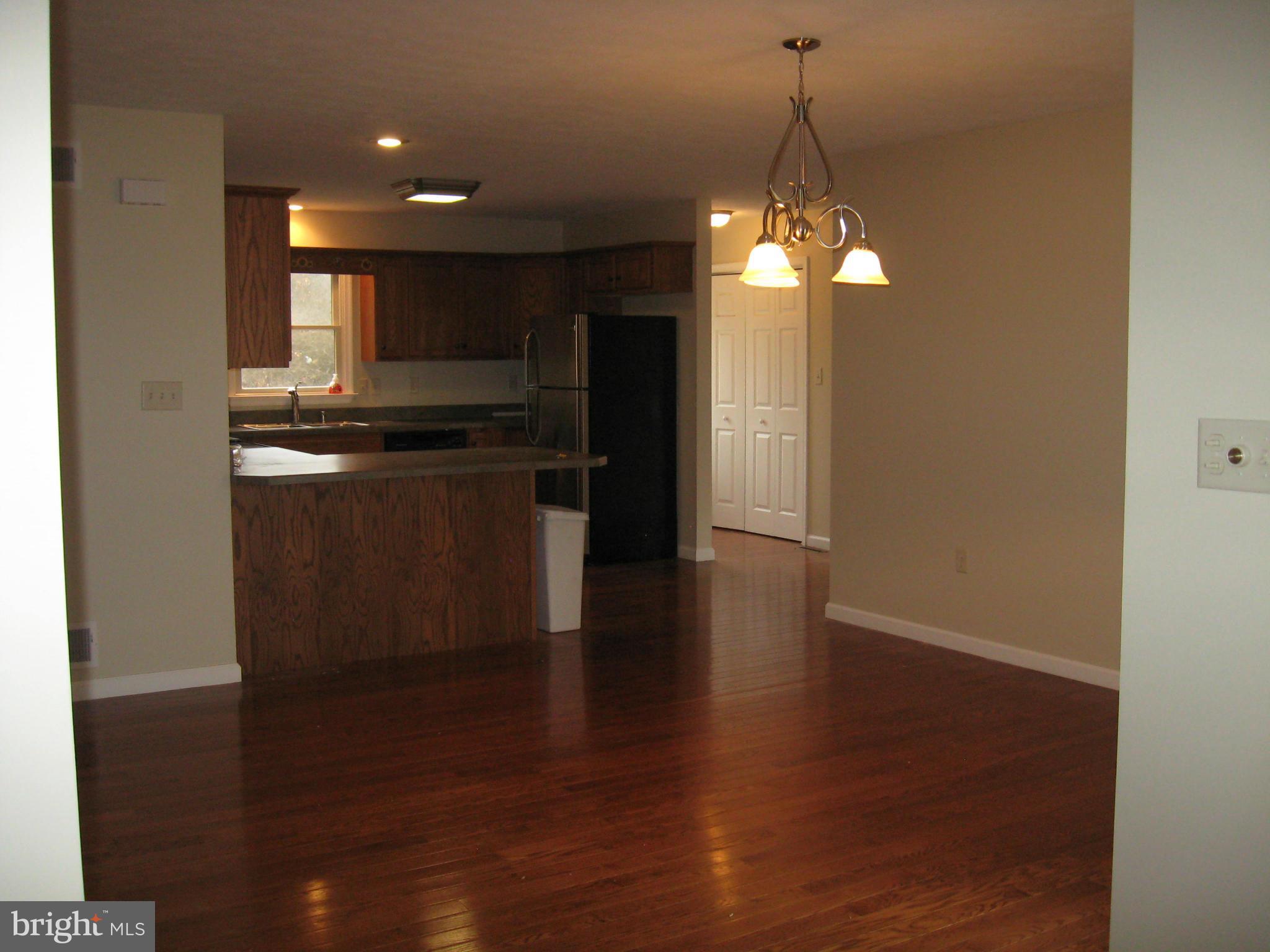 407 Ridge View Drive Berkeley Springs, WV 25411 - Photo 9 of 30 Dining Room