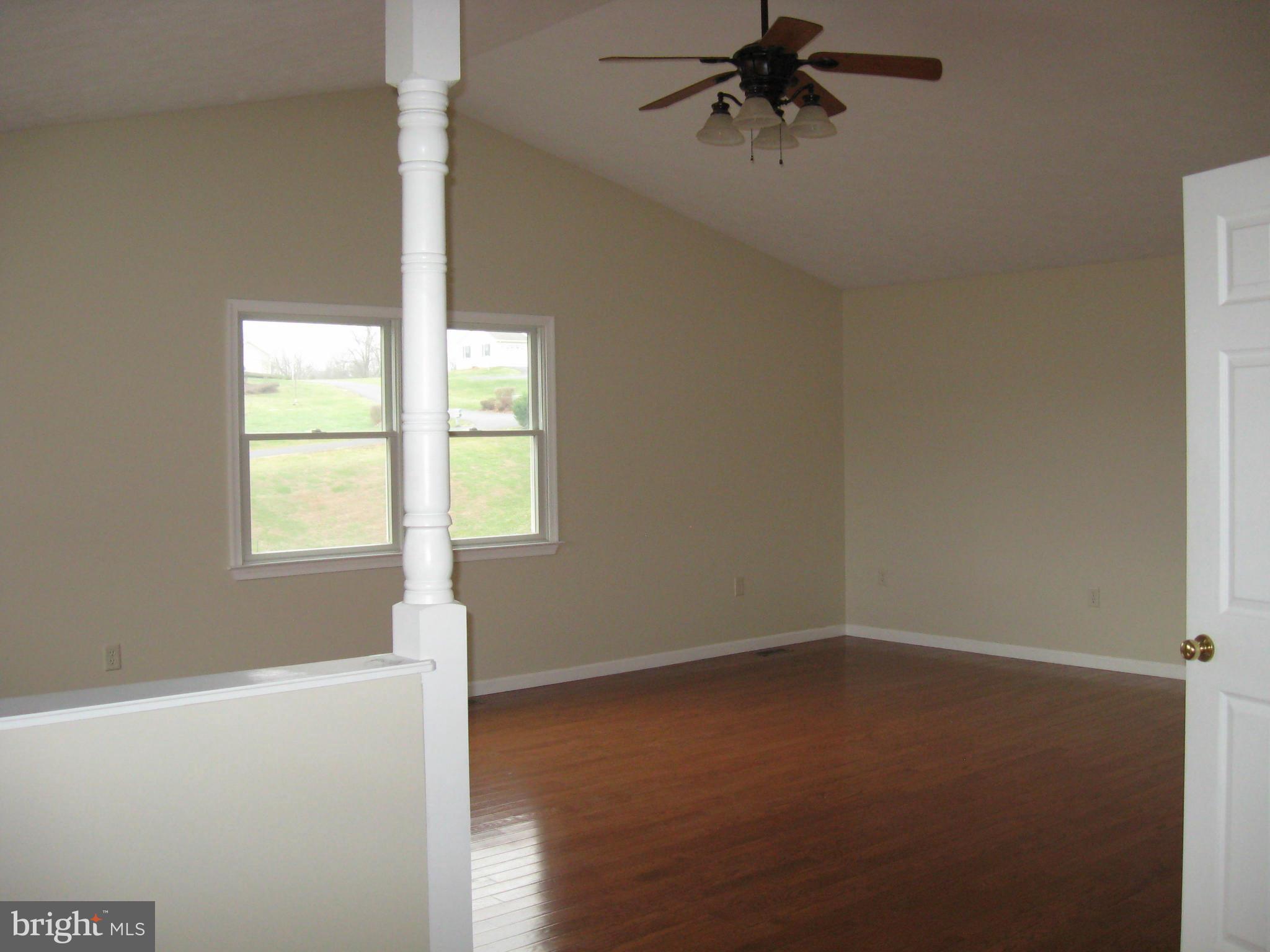 407 Ridge View Drive Berkeley Springs, WV 25411 - Photo 10 of 30 Living Room