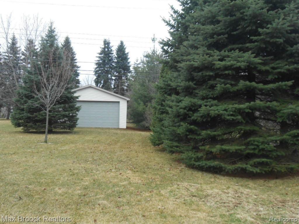 1872 East Hamlin Road Rochester Hills, MI 48307 - Photo 43 of 45