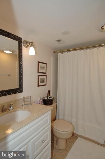 40306 Gap Road Leesburg, VA 20175 - Photo 9 of 25 Bath
