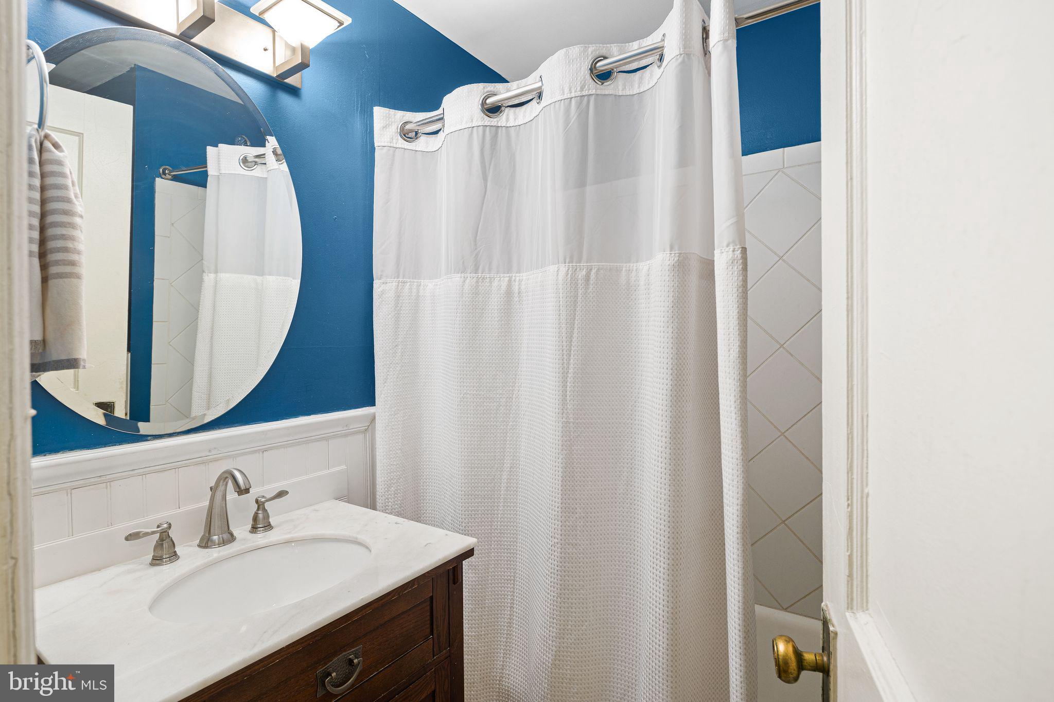 1324 Locust Street, Unit 622 Philadelphia, PA 19107 - Photo 11 of 14