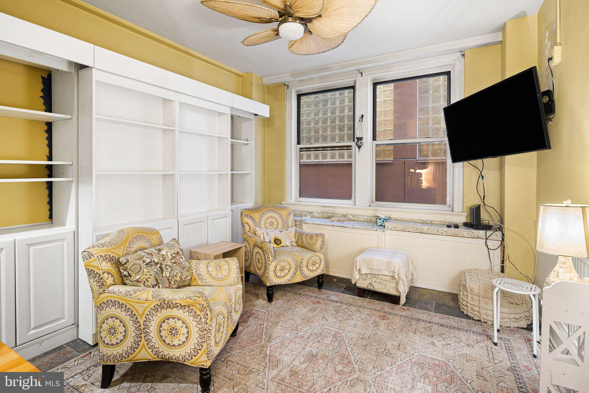 1324 Locust Street, Unit 622 Philadelphia, PA 19107 - Photo 3 of 14