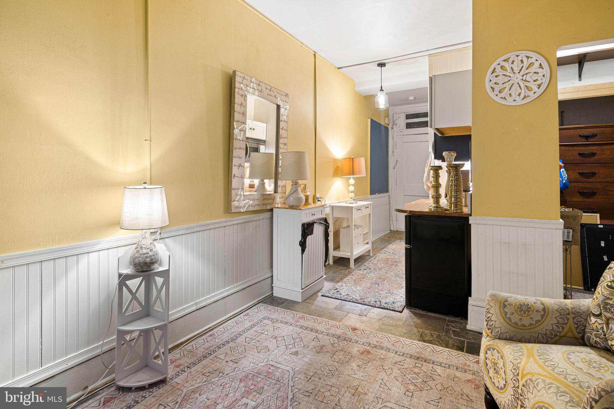 1324 Locust Street, Unit 622 Philadelphia, PA 19107 - Photo 4 of 14