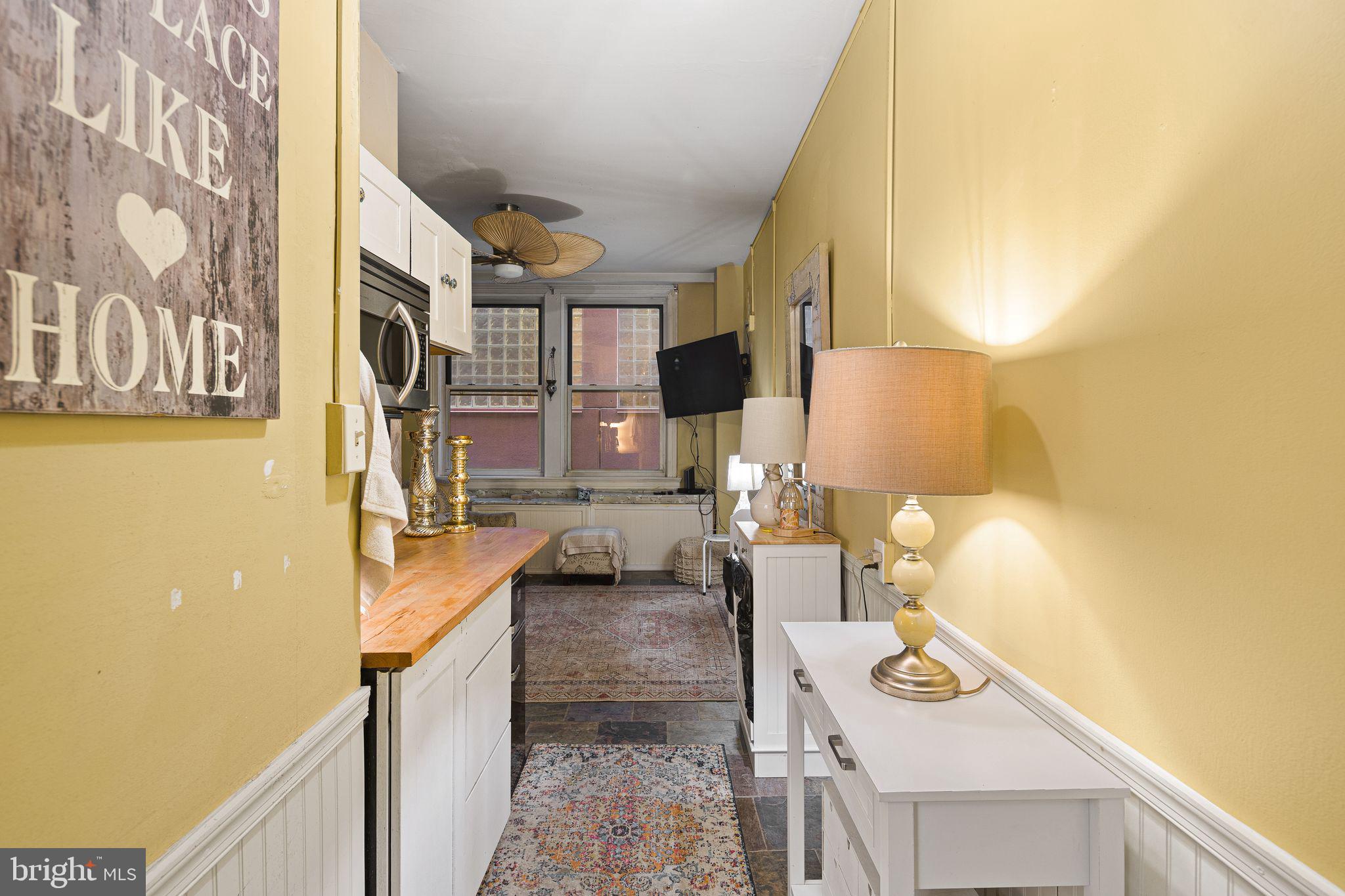1324 Locust Street, Unit 622 Philadelphia, PA 19107 - Photo 8 of 14