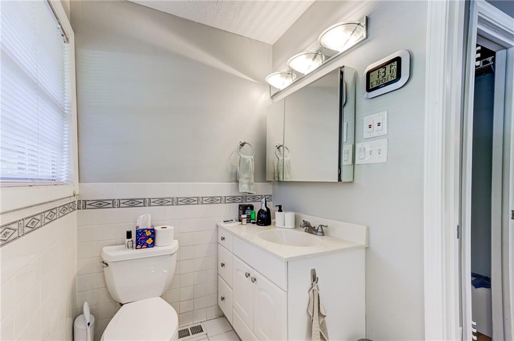 2423 Woodacres Road Northeast Atlanta, GA 30345 - Photo 17 of 39