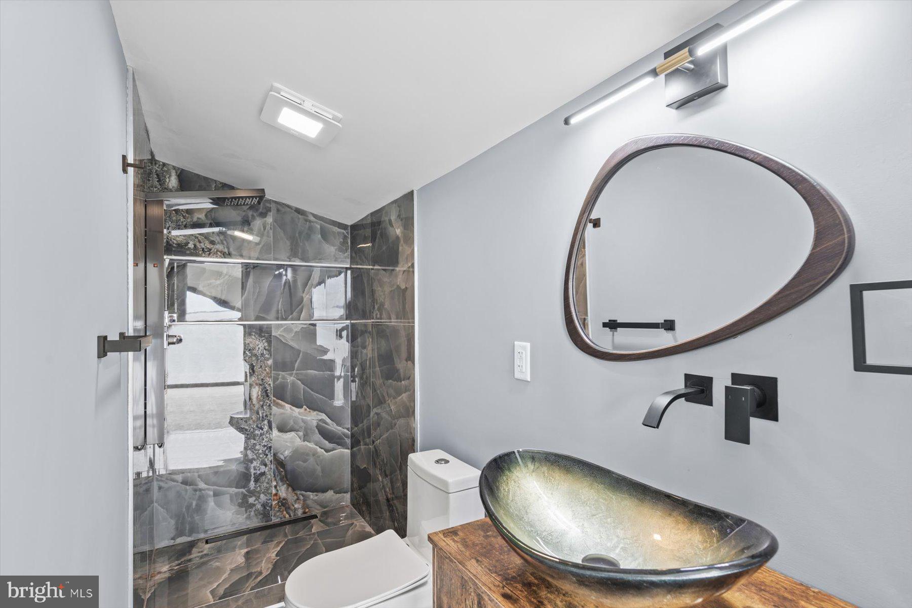 3407 Blackbeard Road Greenbackville, VA 23356 - Photo 60 of 106 3rd Floor Bath