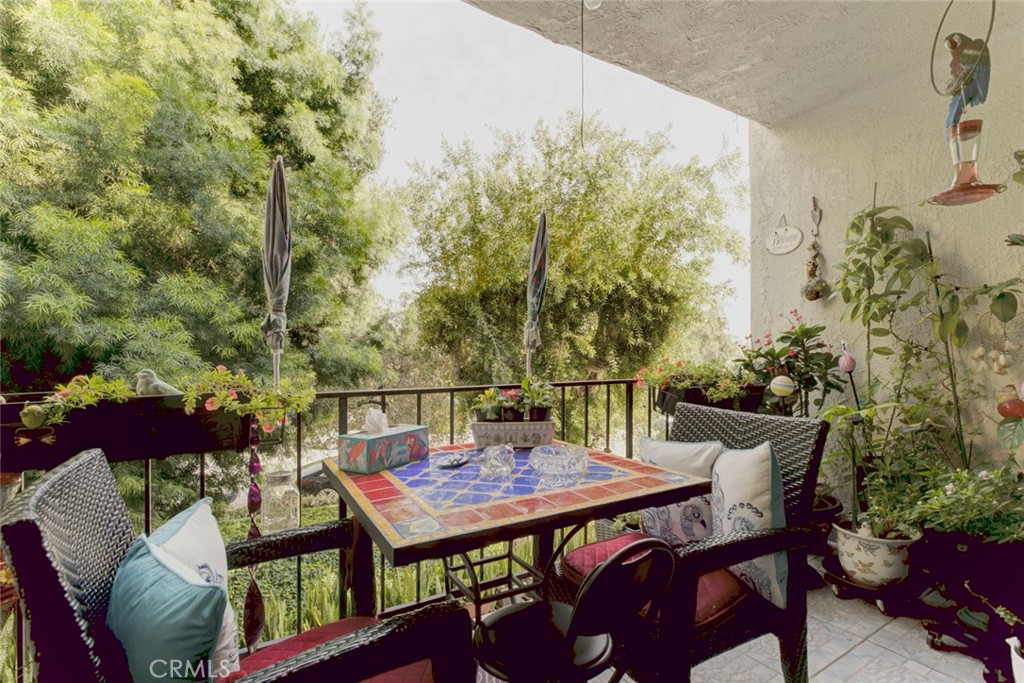 1401 Valley View Road, Unit 206 Glendale, CA 91202 - Photo 20 of 35