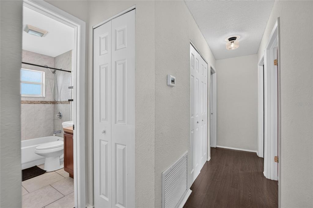 2531 Ridge Top Way Valrico, FL 33594 - Photo 32 of 77 Gallery Image 32