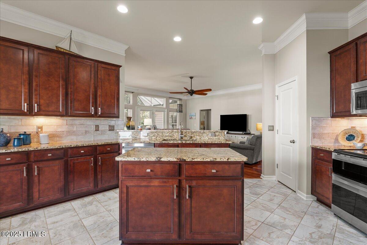 18 Greatwood Drive Bluffton, SC 29910 - Photo 12 of 48 12-18 Greatwood Dr