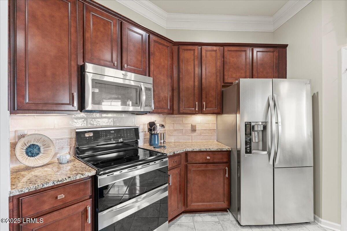 18 Greatwood Drive Bluffton, SC 29910 - Photo 14 of 48 11-18 Greatwood Dr