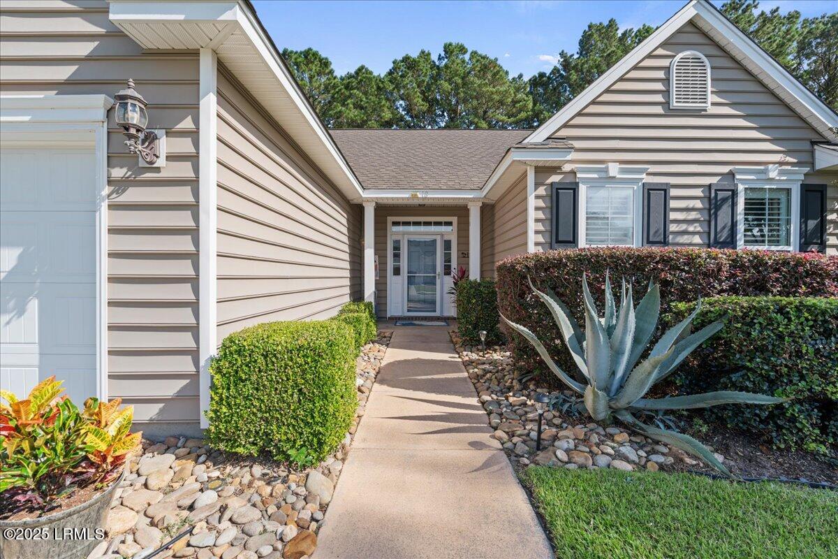 18 Greatwood Drive Bluffton, SC 29910 - Photo 8 of 48 02-18 Greatwood Dr