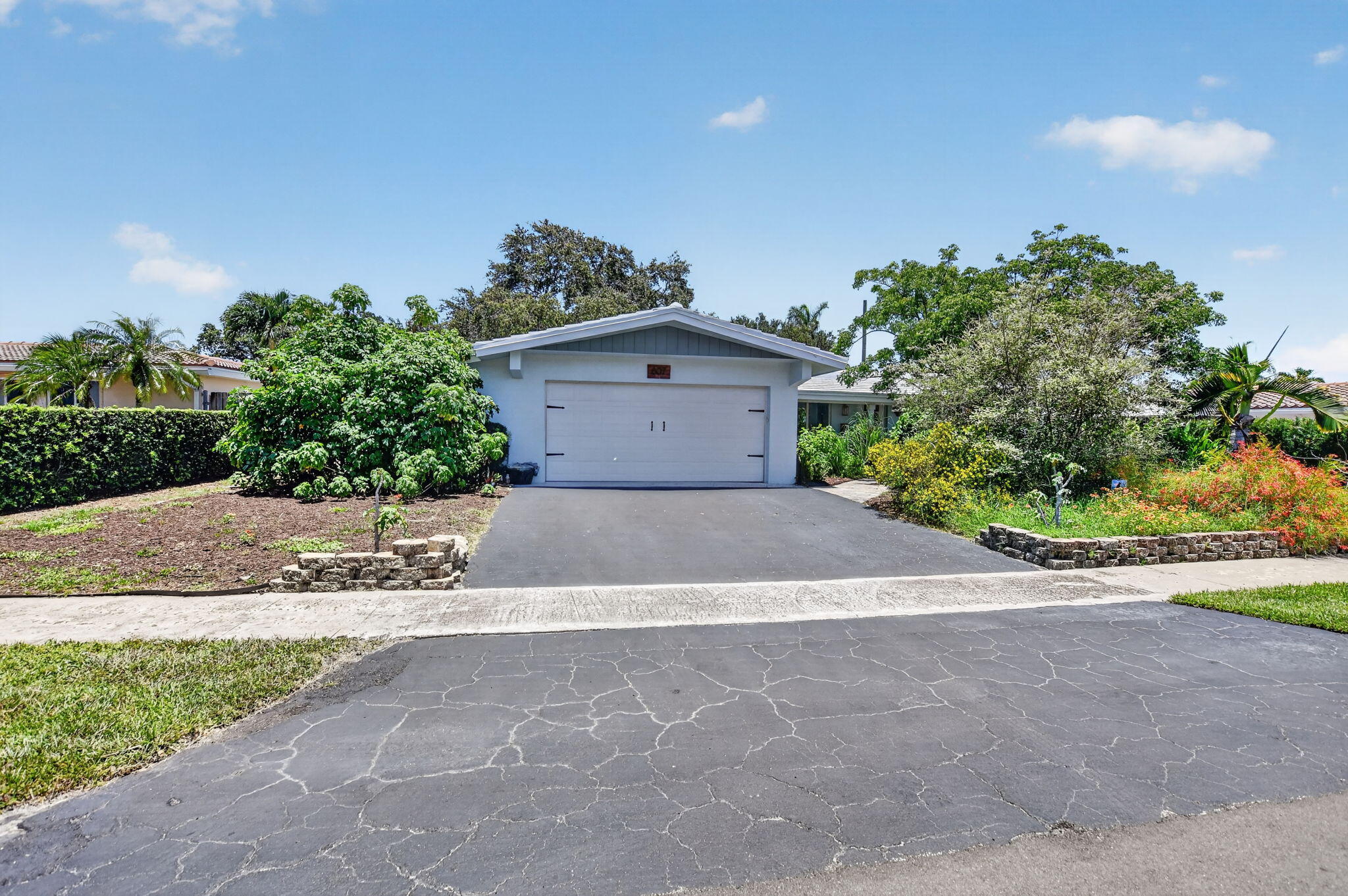 807 Southwest 3rd Street Boca Raton, FL 33486 - Photo 3 of 49 3-web-or-mls-DSC_99999 (323)