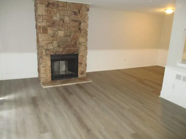 $1,750 | 41094 Southwind Drive, Canton, MI 48188