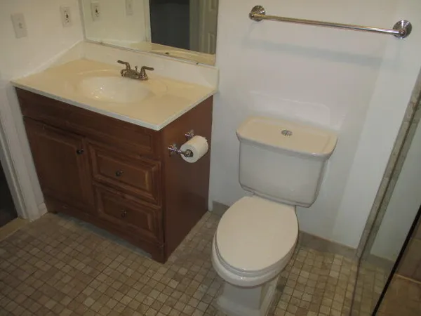 $1,750 | 41094 Southwind Drive, Canton, MI 48188