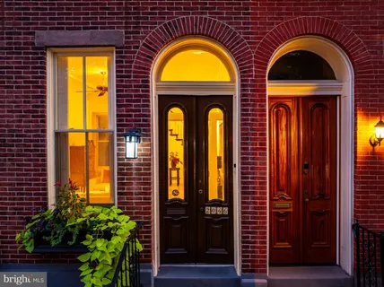 $949,000 | 2046 Cherry Street, Philadelphia, PA 19103