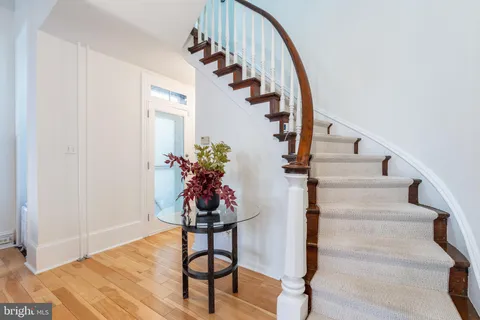 $949,000 | 2046 Cherry Street, Philadelphia, PA 19103