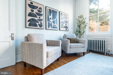 $949,000 | 2046 Cherry Street, Philadelphia, PA 19103