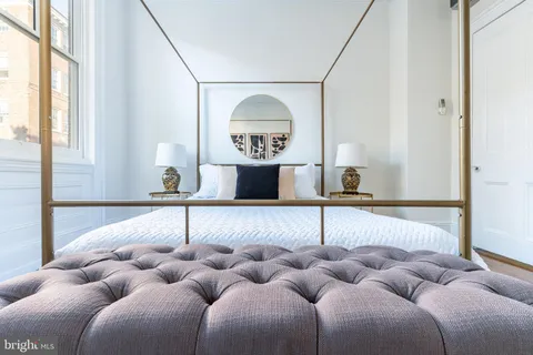 $949,000 | 2046 Cherry Street, Philadelphia, PA 19103