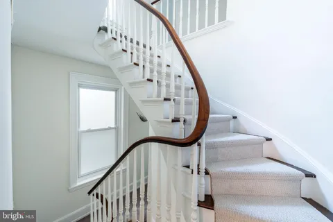 $949,000 | 2046 Cherry Street, Philadelphia, PA 19103