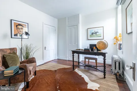 $949,000 | 2046 Cherry Street, Philadelphia, PA 19103