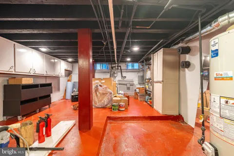 $949,000 | 2046 Cherry Street, Philadelphia, PA 19103