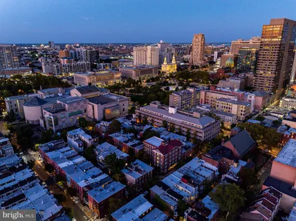 $949,000 | 2046 Cherry Street, Philadelphia, PA 19103