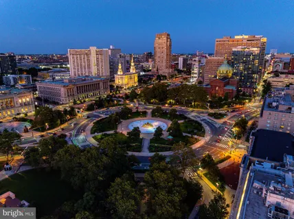 $949,000 | 2046 Cherry Street, Philadelphia, PA 19103