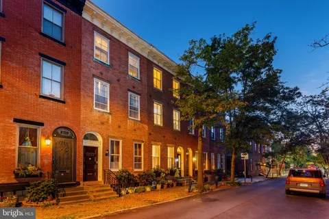 $949,000 | 2046 Cherry Street, Philadelphia, PA 19103