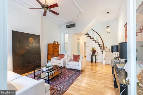 $949,000 | 2046 Cherry Street, Philadelphia, PA 19103