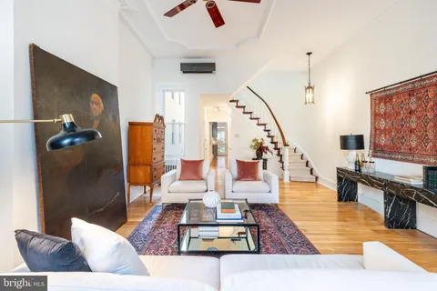 $949,000 | 2046 Cherry Street, Philadelphia, PA 19103