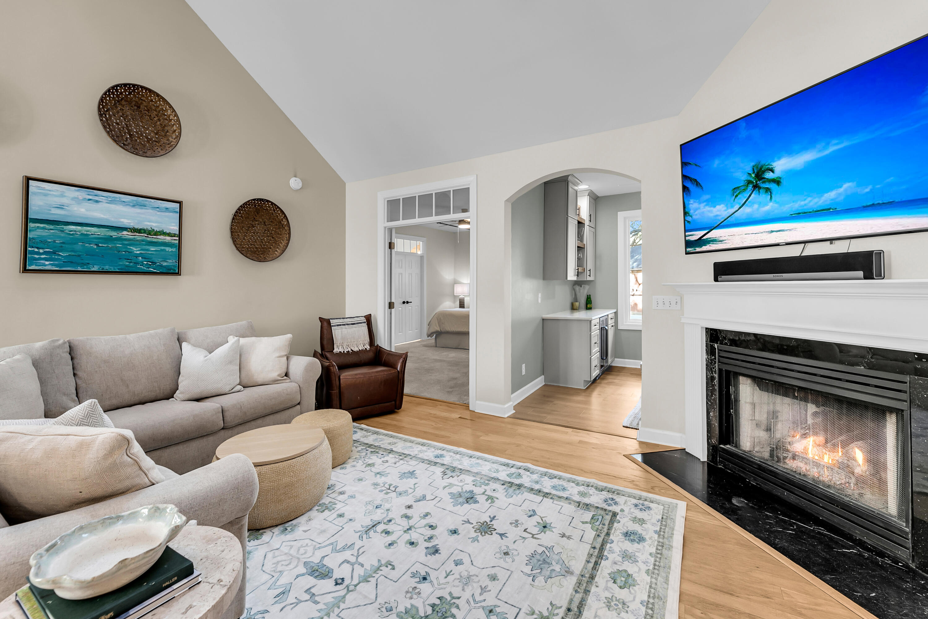260 Alexandra Drive Mount Pleasant, SC 29464 - Photo 13 of 42 Living Room